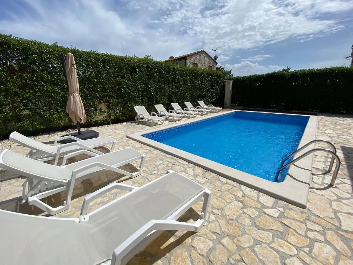 Butkovići Paradise Villa Cassonni Istria 4 Stars