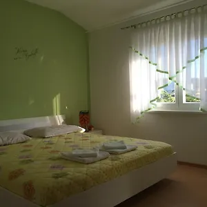 Kukuruzovic , Vrh (Krk) Kroatien